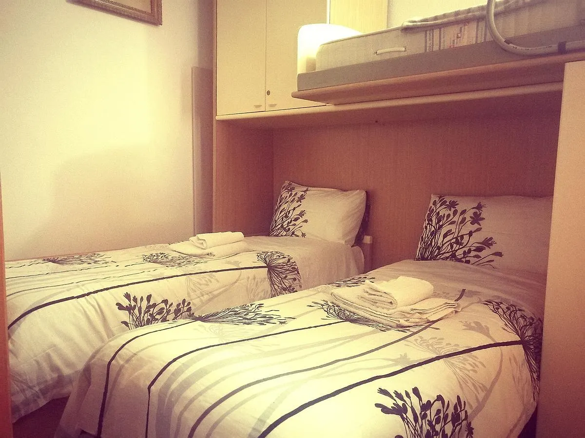 Vintage Apartment Vernazza